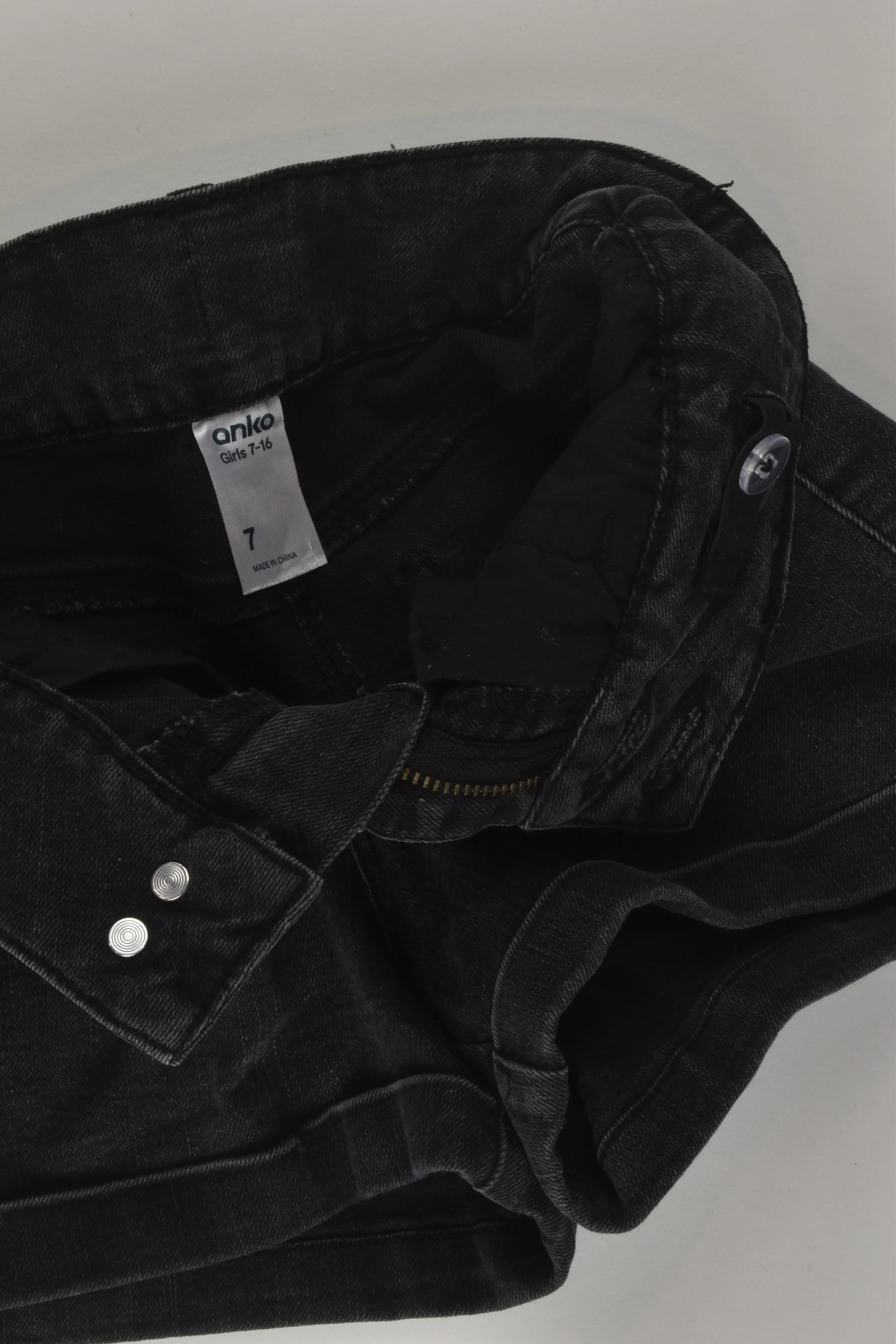 Anko Size 7 Stretchy Denim Shorts