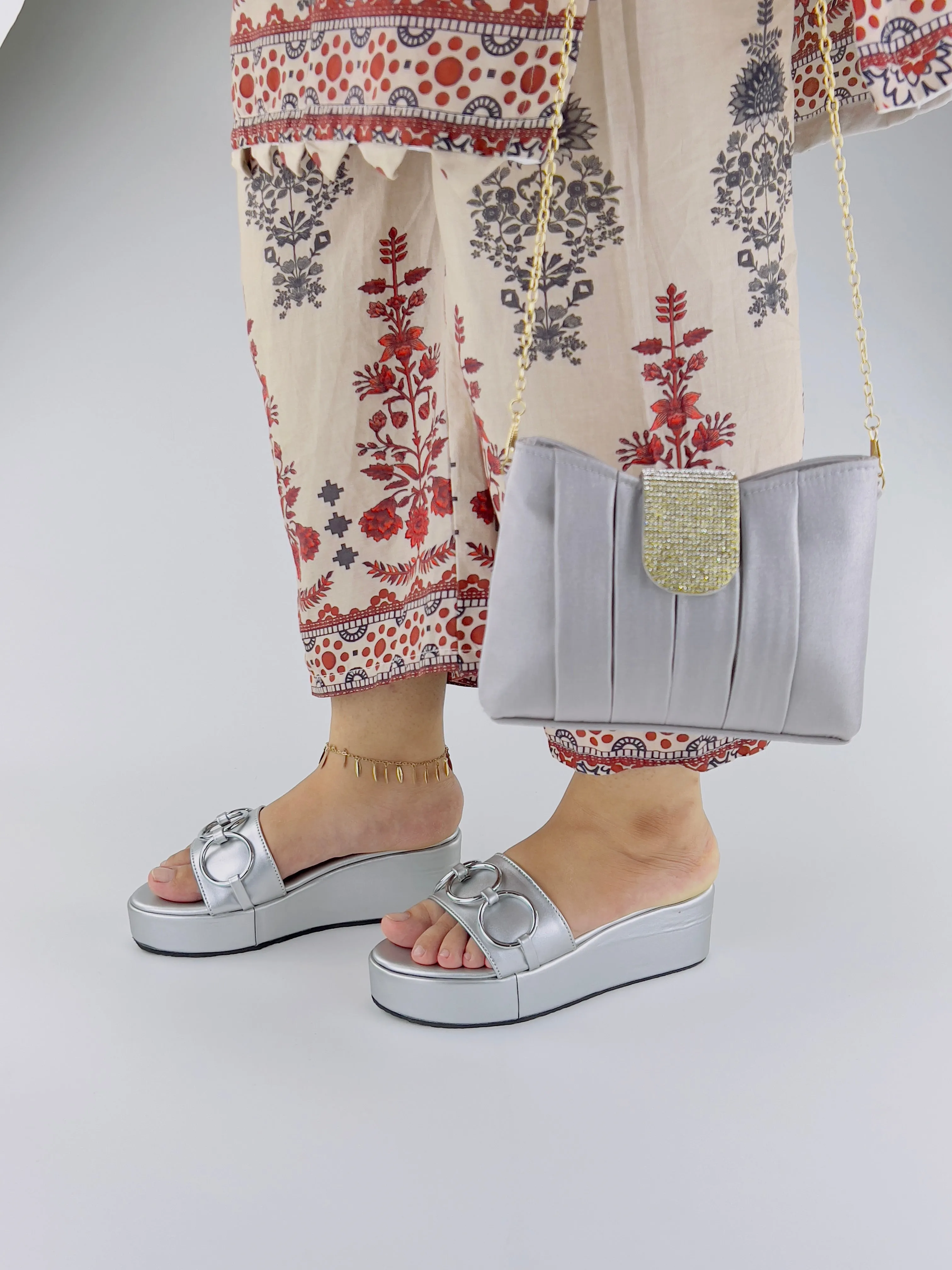 Spunkz Silver Chain Link Platform Wedge Slides