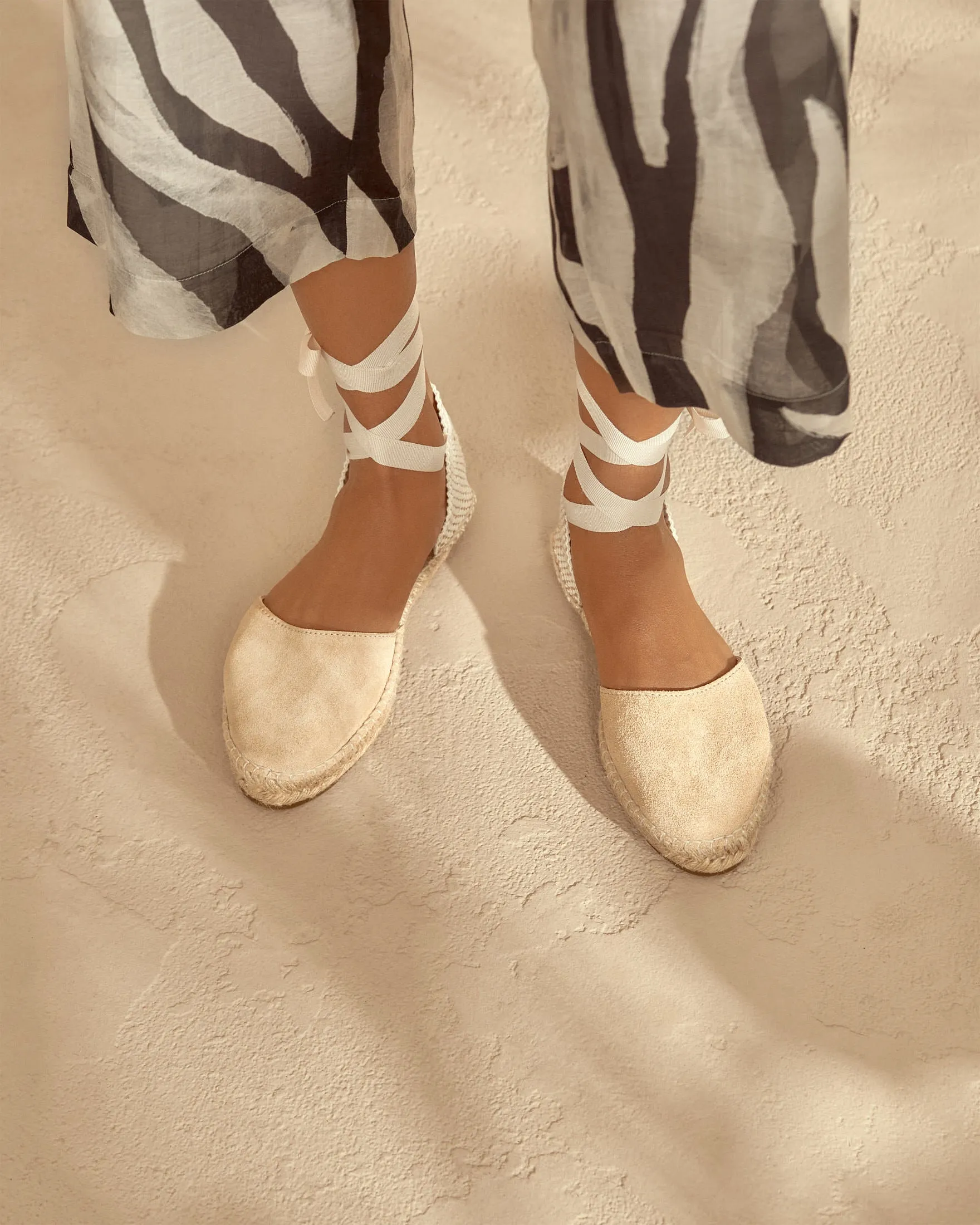Suede Flat Valenciana Espadrilles - K11P0 - Hamptons Champagne Beige