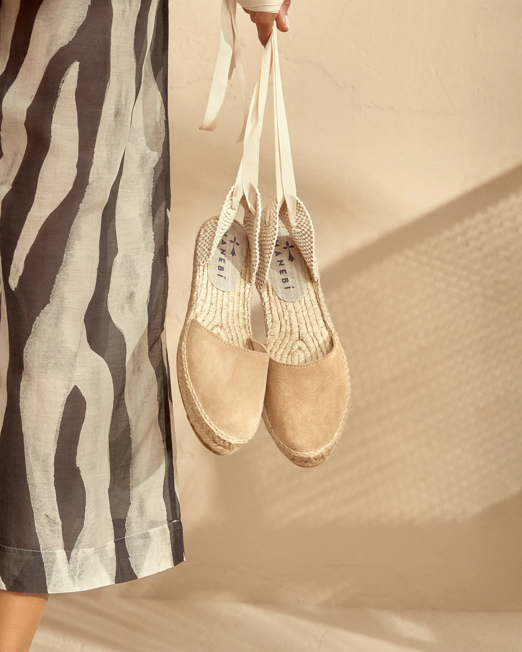 Suede Flat Valenciana Espadrilles - K11P0 - Hamptons Champagne Beige